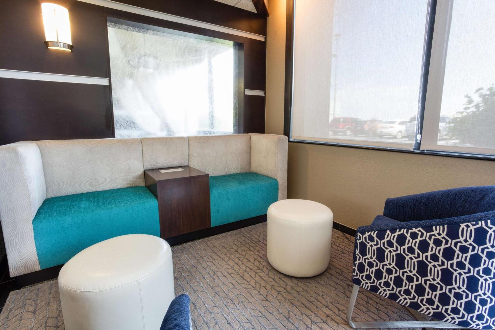 Drury Inn & Suites Kansas City Airport Экстерьер фото