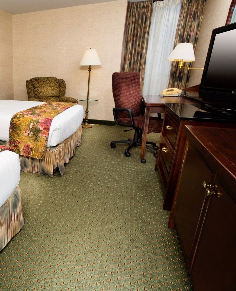 Drury Inn & Suites Kansas City Airport Экстерьер фото